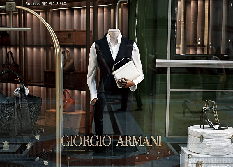 Italian Fashion Giant Giorgio Armani Dies Aged 910