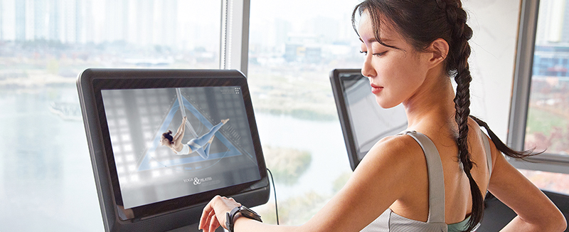 Should People Use AI as a Fitness Coach?14