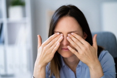 Simple Habits To Reduce Eye Strain - Health