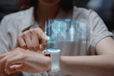 Should People Use AI Wearables in Daily Life? - Think & Talk