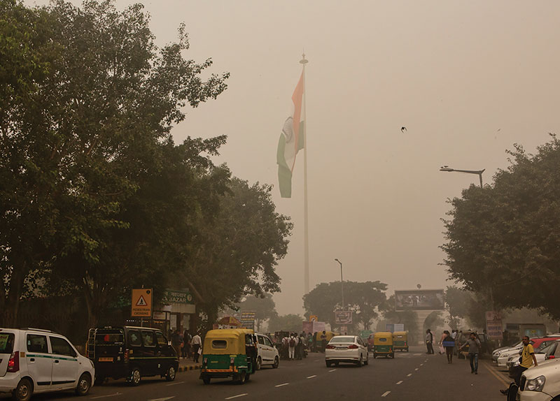 New Delhi Closes Schools Due To Toxic Smog