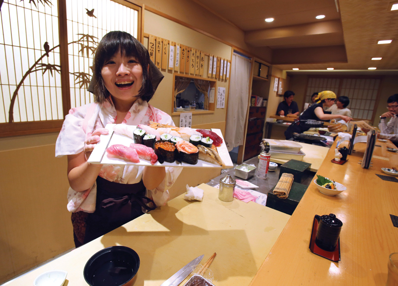 Female Sushi Chef Proves Herself0