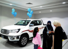Saudi Arabia Holds Its First Women-Only Car Show - World News