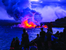 Hawaii Volcano Continues to Erupt - World News