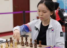 Young Chess Prodigy Kim Sa-rang - Focus