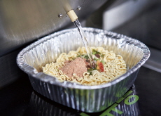 Why Does Ramyeon Taste Better at the Hangang River? - Reader's Voices