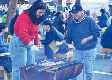 Fun Grilling at the Kimchi Festival / Pitcher Kim Young-woong Gets Game-Ready - Photo News