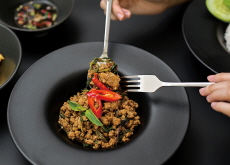 How To Use a Fork in Thailand - Culture