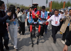 Lightning the Robot Beats Human Runners - Global News