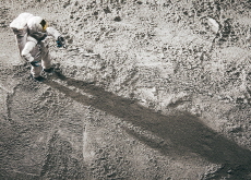 Why You Weigh So Much Less on the Moon - Science