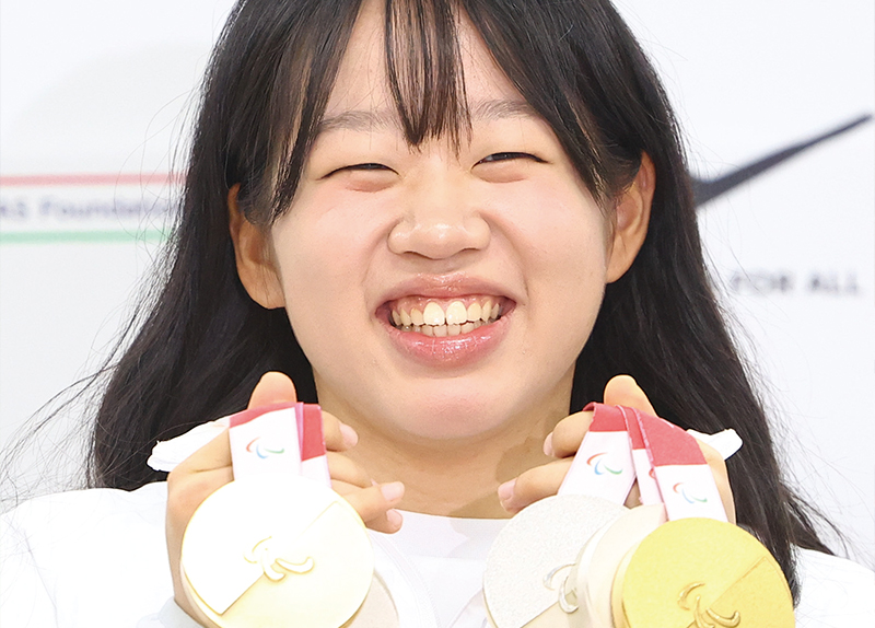 Kim Yun-ji (2006~)0