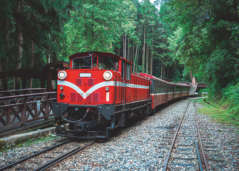 Taiwans Legendary Train Rides Again0