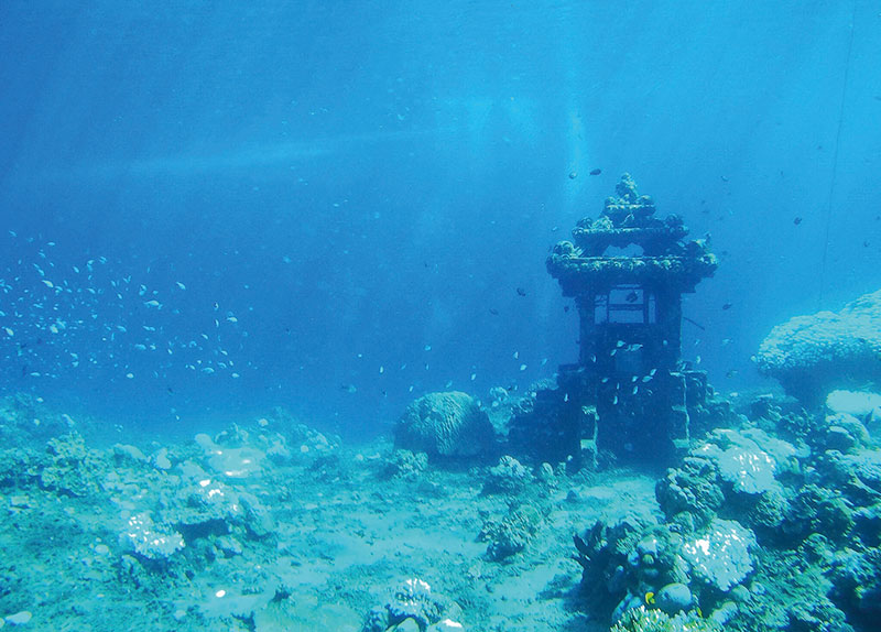 Exploring the Depths: Inside the World of Underwater Museums0