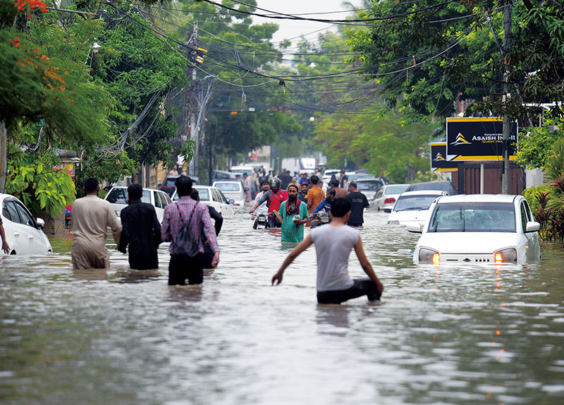 Deadly Flood Sweeps Over Pakistan0