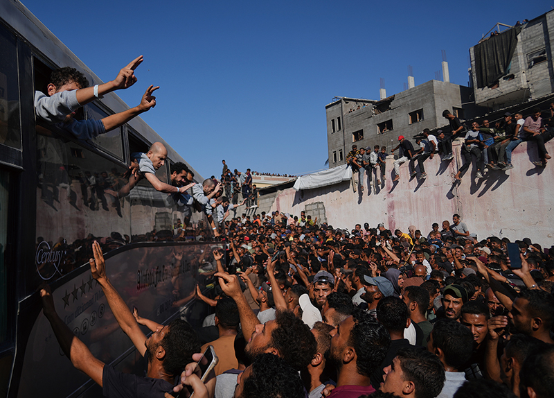 Nearly 2,000 Palestinian Prisoners Freed in Ceasefire Deal as Gaza Faces Deep Crisis7