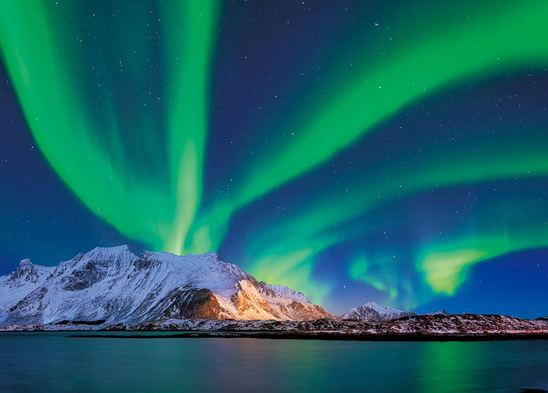 The Golden Season of the Northern Lights5