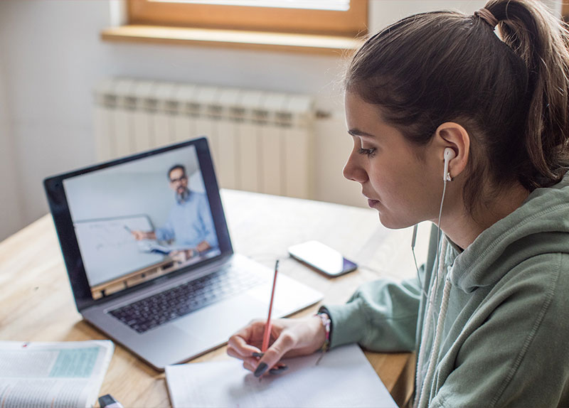 Are Online Classes More Effective Than Face-to-Face Classes?0