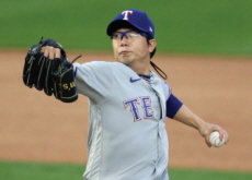 Yang Hyeon-jong Starts off Well with Rangers - Sports