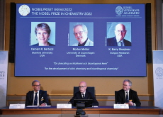 Three Scientists Win Nobel Prize for Work With Molecules - Headline News