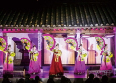 Korean Fan Dance - Arts