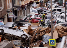 Spain’s Worst Floods in Decades Devastate Valencia Region - Headline News