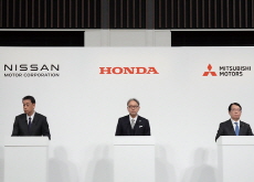 Honda, Nissan Announce Historic Merger To Compete in Evolving Auto Market - Headline News