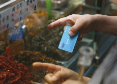 South Korea Distributes Cash Vouchers to All Citizens - Headline News