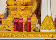 Thai Locals Keep Spirits Happy With Red Fanta - Culture