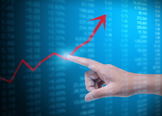 Wall Street Hits Record Highs After Fed Cuts Interest Rates - Focus