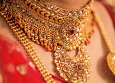 Gold-loving Hindu Culture Puts India on a Golden Cushion - Culture