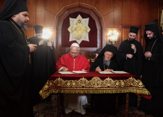 A Step Toward Interfaith Harmony: Pope Enters Blue Mosque on First Foreign Trip - Culture