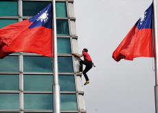 Netflix’s ‘Skyscraper Live’ Tests Limits of Risk as Entertainment - In Spotlight