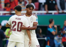Barcelona Teammates Share Heartwarming Moment at the World Cup - Photo News