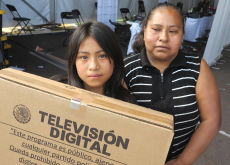 The Mexican Government Gives Away 10 Million Free TVs - World News I