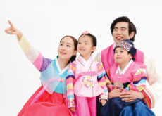 Make Chuseok and Seollal Just One-Day Holidays - Debate