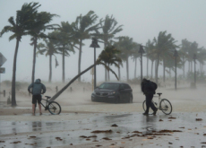 Hurricane Irma Hits Florida - Headline News