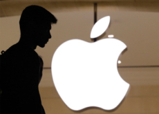 Apple Becomes The First Public  Company Worth $1 Trillion - World News II