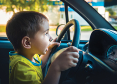 Officer Pulls Over 5-Year-Old Driver - Global News