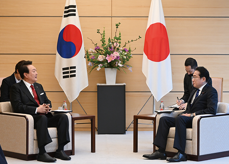 Korea-Japan Summit Marks New Chapter in Bilateral Cooperation - World Features