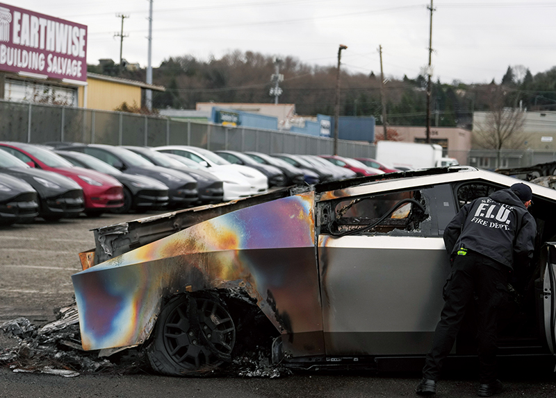 Tesla Sales Tank - World Features