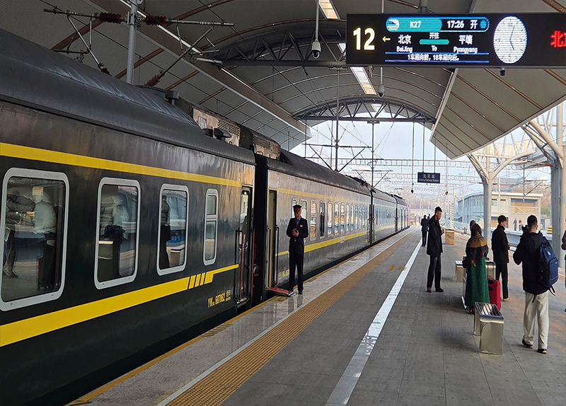 Beijing-Pyongyang Rail Service Resumes After 6 Years8