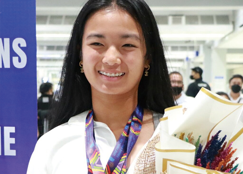 Alexandra Eala Makes Philippine Tennis History0